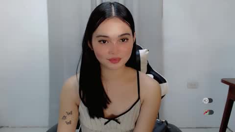 Snapshot of nathalia_starxxx chatting on 10/06/25, 04:59 nathalia_starxxx online show from 10/06/25, 04:59