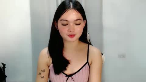 Snapshot of nathalia_starxxx chatting on 10/19/25, 04:02 nathalia_starxxx online show from 10/19/25, 04:02