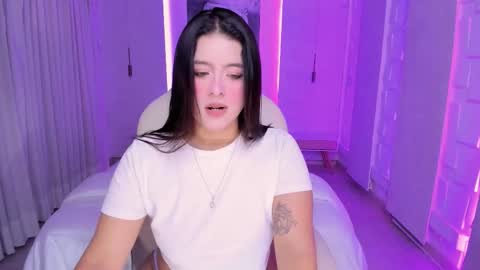 NATHALIE online show from 10/31/25, 11:11