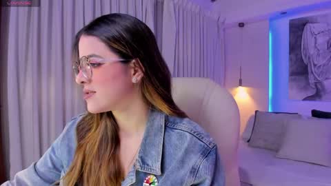 NATHALIE online show from 04/21/26, 11:05