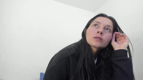 Snapshot of nathaly_love96 chatting on 12/19/24, 01:50 Nathaly online show from 12/19/24, 01:50