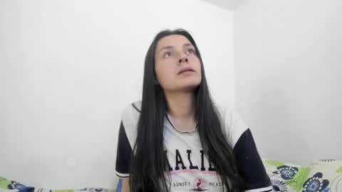 Snapshot of nathaly_love96 chatting on 01/13/25, 10:24 Nathaly online show from 01/13/25, 10:24