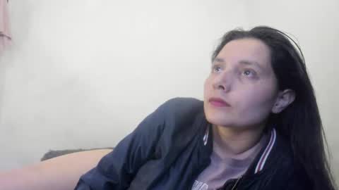 Snapshot of nathaly_love96 chatting on 10/02/25, 07:43 Nathaly online show from 10/02/25, 07:43