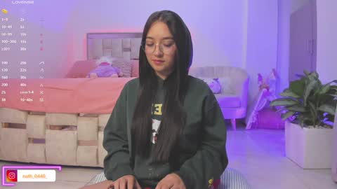 Snapshot of nathaly_star04 chatting on 01/26/25, 02:24 online show from 01/26/25, 02:24