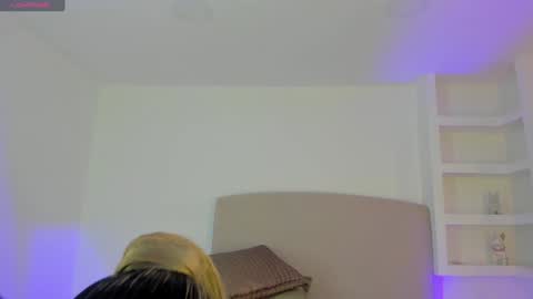 NATHALY  online show from 01/25/25, 10:40