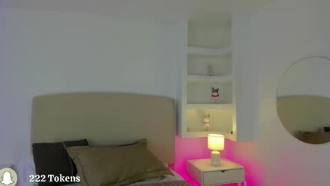 NATHALY  online show from 12/19/25, 10:33