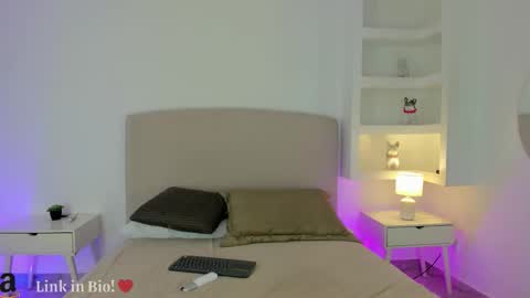 NATHALY  online show from 01/07/26, 10:40