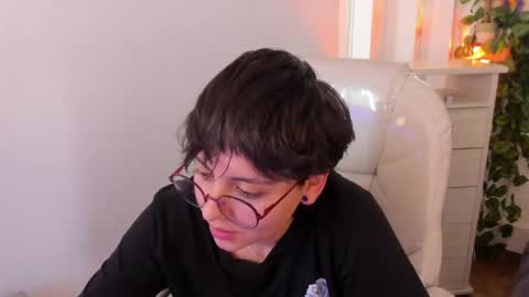 nathalyy_ds online show from 04/30/26, 08:57