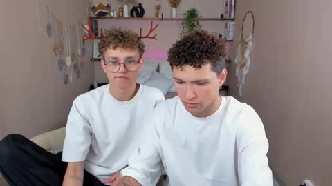 Snapshot of nathan_curl chatting on 10/23/25, 10:36 Nathan online show from 10/23/25, 10:36