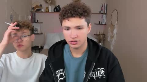 Snapshot of nathan_curl chatting on 10/24/25, 11:28 Nathan online show from 10/24/25, 11:28