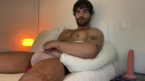 Snapshot of nathan_gael chatting on 05/17/26, 01:29 Nathaniel online show from 05/17/26, 01:29