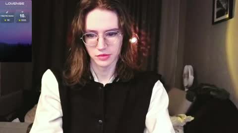 This name is so sexy you cant pronounce it. online show from 04/28/26, 11:54