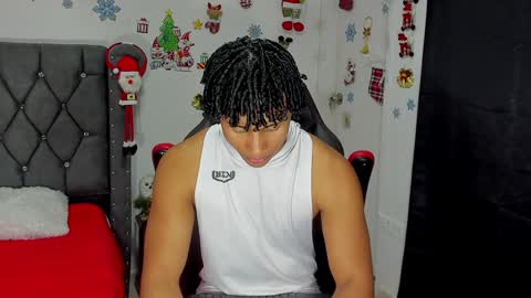 Snapshot of nathan_sexy247 chatting on 12/14/24, 01:06 Nathan online show from 12/14/24, 01:06