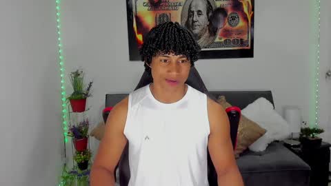 Snapshot of nathan_sexy247 chatting on 01/22/25, 12:27 Nathan online show from 01/22/25, 12:27