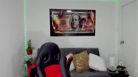 Snapshot of nathan_sexy247 chatting on 02/05/25, 01:33 Nathan online show from 02/05/25, 01:33