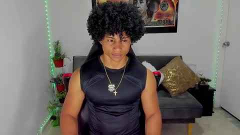 Snapshot of nathan_sexy247 chatting on 02/14/25, 02:07 Nathan online show from 02/14/25, 02:07