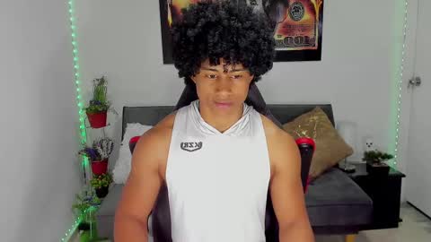 Snapshot of nathan_sexy247 chatting on 02/15/25, 08:22 Nathan online show from 02/15/25, 08:22