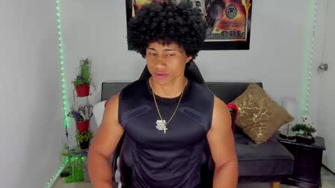 Snapshot of nathan_sexy247 chatting on 02/18/25, 10:49 Nathan online show from 02/18/25, 10:49