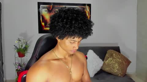 Snapshot of nathan_sexy247 chatting on 09/25/25, 10:41 Nathan online show from 09/25/25, 10:41