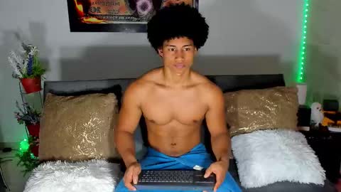 Snapshot of nathan_sexy247 chatting on 10/20/25, 12:44 Nathan online show from 10/20/25, 12:44