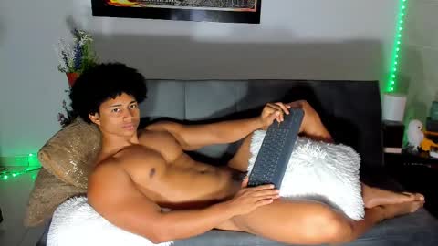 Snapshot of nathan_sexy247 chatting on 10/25/25, 09:53 Nathan online show from 10/25/25, 09:53