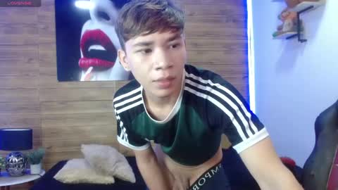 Snapshot of nathanclay chatting on 05/21/26, 02:46 nathanclay online show from 05/21/26, 02:46