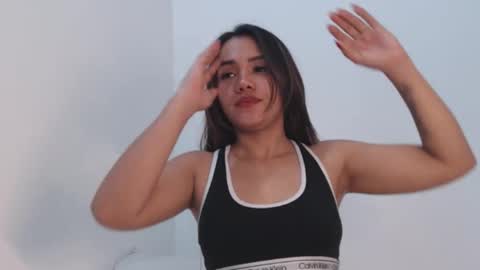 Snapshot of nathy_02 chatting on 11/13/25, 07:07 nathy online show from 11/13/25, 07:07