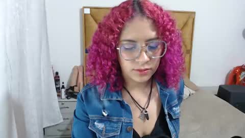 nathy_voyeur online show from 04/25/26, 04:15