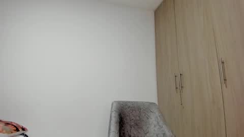 Snapshot of nathyy_garcia chatting on 09/19/25, 04:25 Nathyy online show from 09/19/25, 04:25