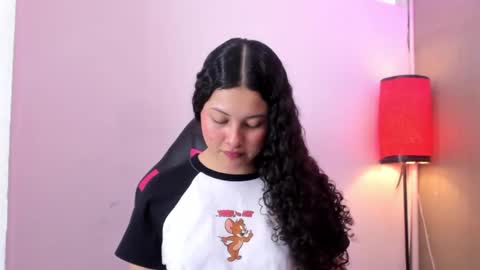 nati_fresh online show from 02/18/26, 09:22