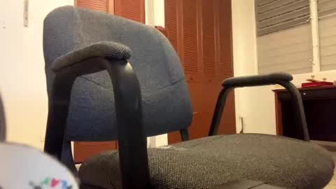 Snapshot of natsurept chatting on 12/17/24, 02:01 Jose online show from 12/17/24, 02:01