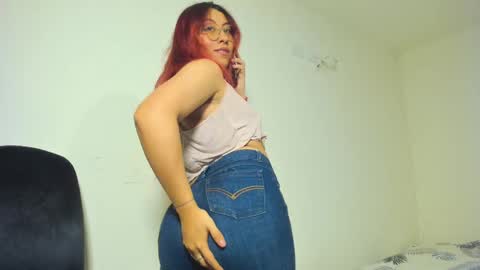 Natalia online show from 09/18/25, 08:11