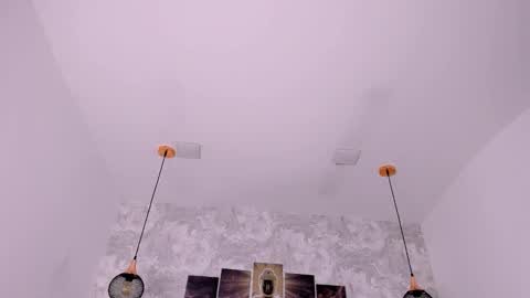 Natalia online show from 12/18/25, 02:50