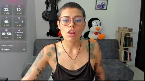 Snapshot of natt_op chatting on 10/14/25, 08:31 natt_op online show from 10/14/25, 08:31