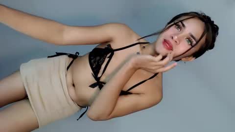 Nathalie smith online show from 04/18/26, 02:26