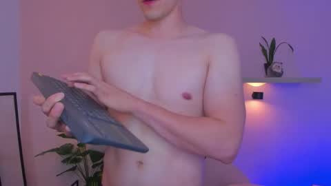 Snapshot of natte__ chatting on 03/26/26, 08:36 Nathaniel online show from 03/26/26, 08:36