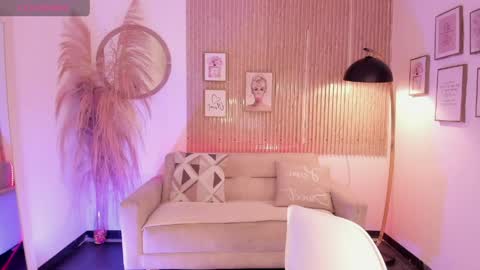 natti_london online show from 03/11/26, 07:03