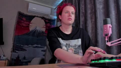Snapshot of nattinred chatting on 06/09/26, 03:18 Pure evil Nat NONUDE GODDESS online show from 06/09/26, 03:18