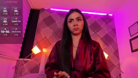 Snapshot of natty_roberts_ chatting on 12/30/24, 11:38 Natty online show from 12/30/24, 11:38