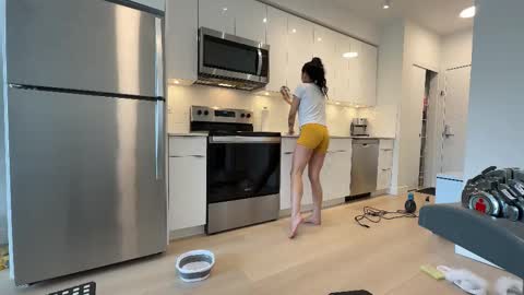 NATTY FIERROS online show from 10/07/25, 07:11