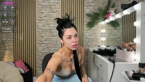 NATTY FIERROS online show from 11/28/25, 07:05