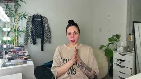 NATTY FIERROS online show from 04/08/26, 08:20