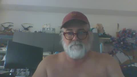 Snapshot of naturalchef69 chatting on 12/18/24, 04:17 naturalchef69 online show from 12/18/24, 04:17