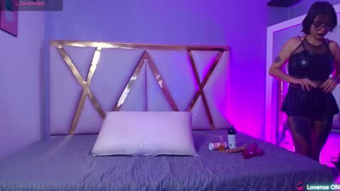 Gwen  online show from 12/23/24, 01:13