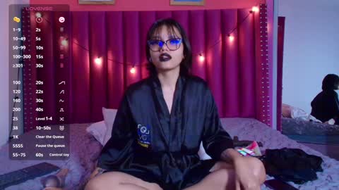 Gwen  online show from 01/31/25, 10:42