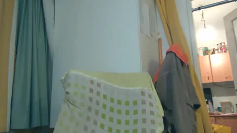 Snapshot of naturista25 chatting on 02/12/26, 05:19 naturista25 online show from 02/12/26, 05:19