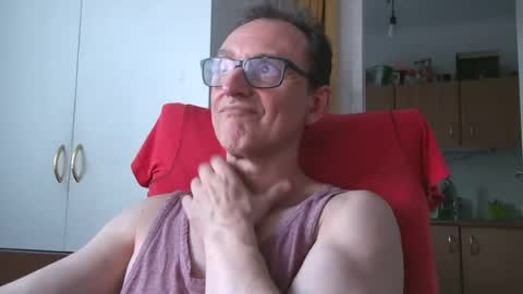 Snapshot of naturista25 chatting on 07/17/26, 06:13 naturista25 online show from 07/17/26, 06:13