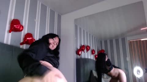 Snapshot of natuxxa chatting on 02/19/25, 05:05 natuxxa online show from 02/19/25, 05:05