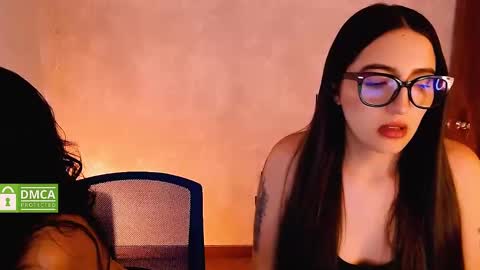 Natalia  Valeria online show from 02/06/25, 08:13