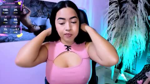 Natalia online show from 10/26/25, 03:18